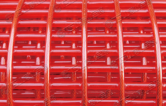 篩分設(shè)備選用聚氨酯篩網(wǎng)，高耐磨、壽命長(zhǎng)