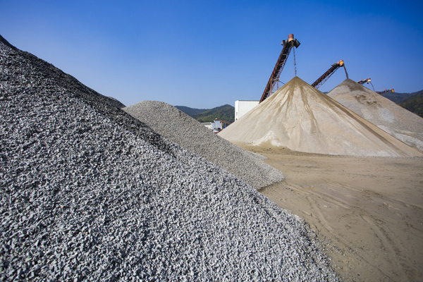 河砂禁采，機制砂興起，投資制砂設備，請認準唐山金路